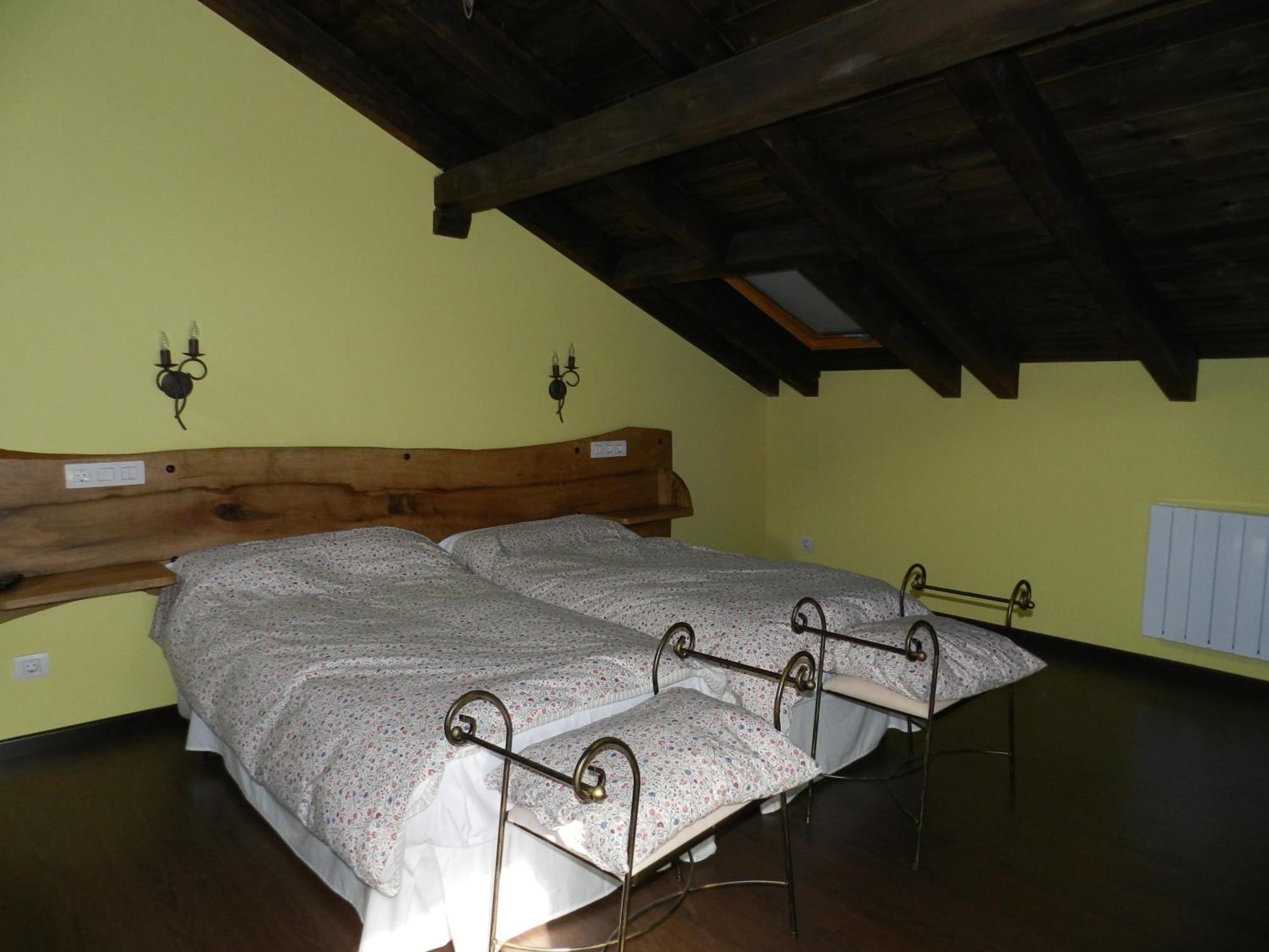 Casa Corral - Casas De Aldea Pensionat Monón Exteriör bild